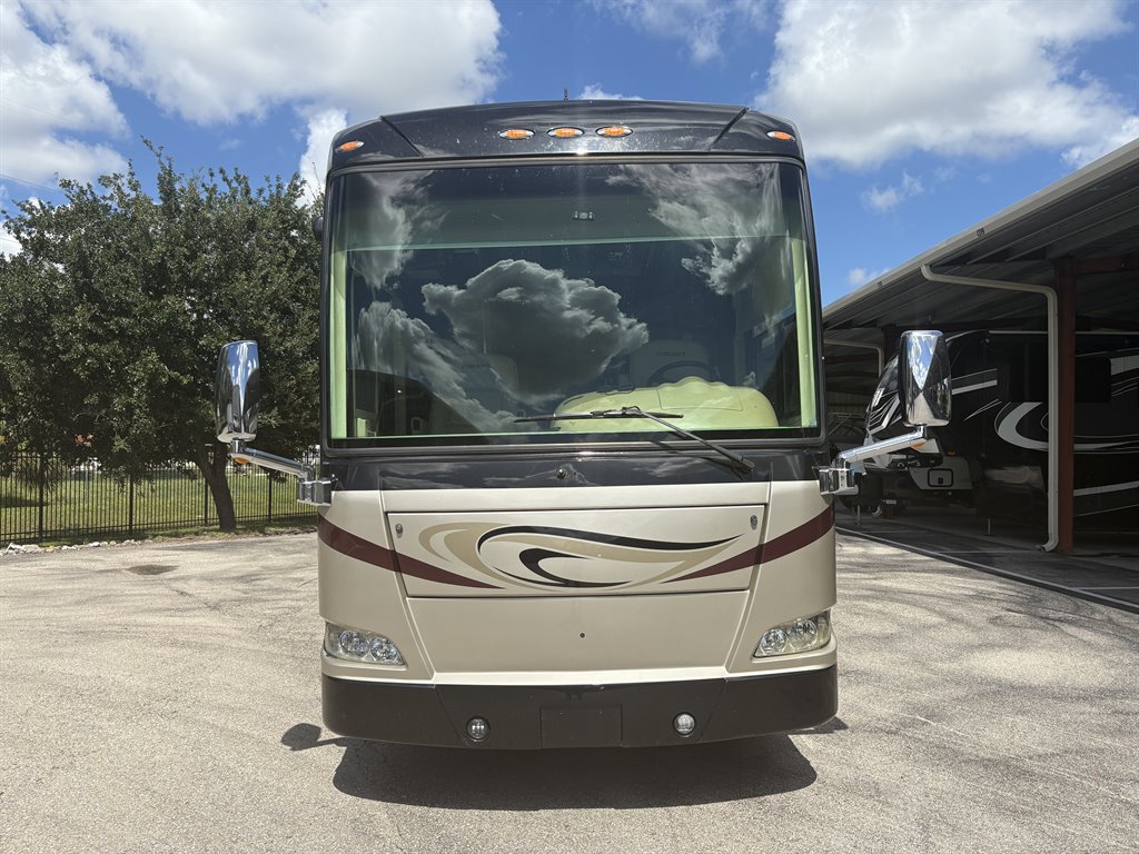 2011 Freightliner Xc Raised Rail Rear Engine Motor Home Chassis - $89,000